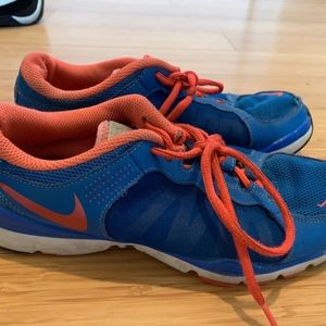 Nike Tennis Shoes Blue and Pink